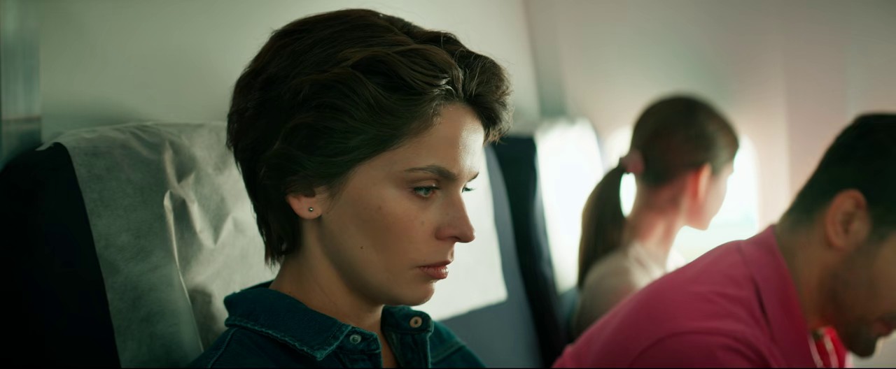 Emergency Landing (2023) WEB DL Hindi 720p HEVC AAC 2.0 ESub.mkv.0001